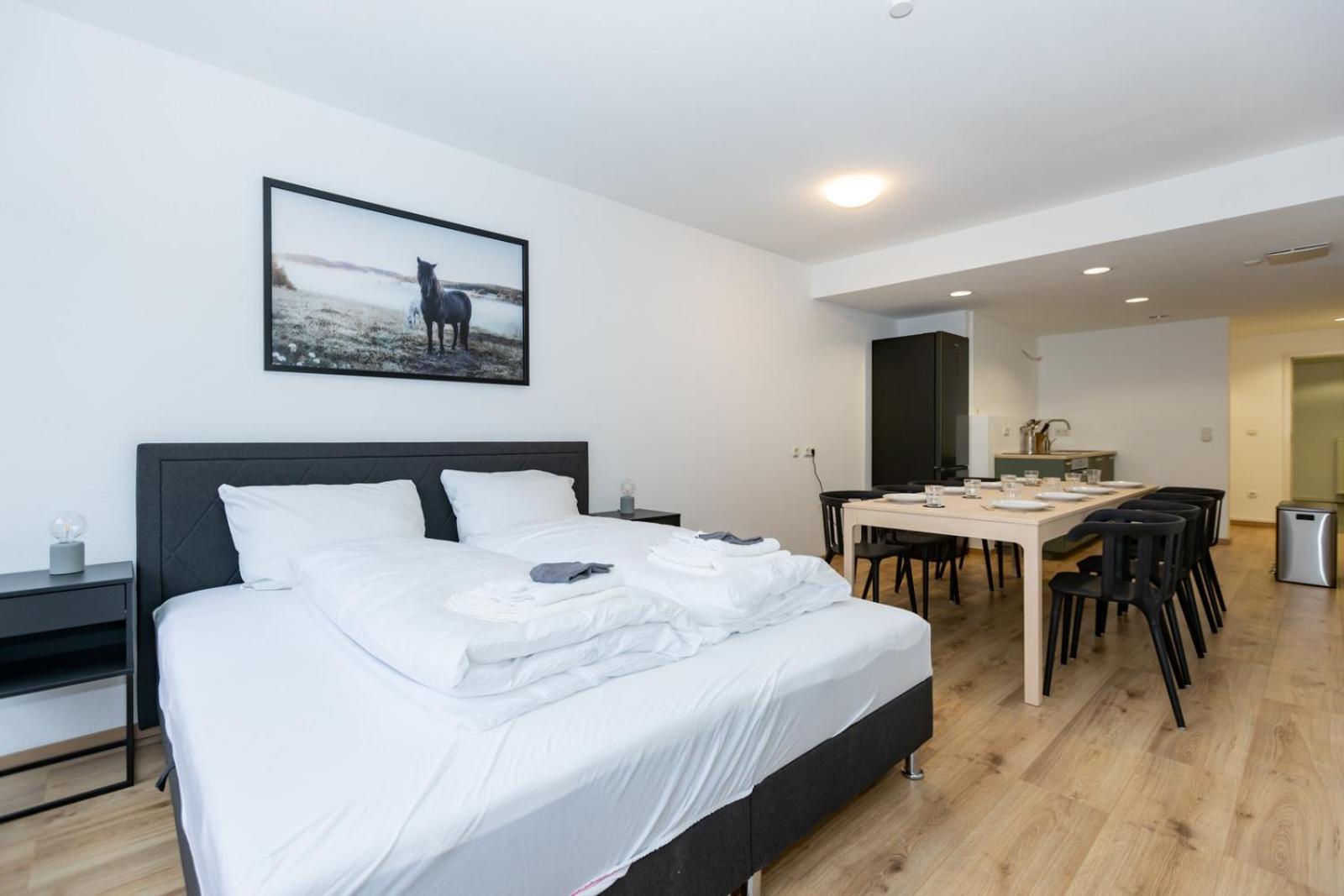 Grosse Ferienwohnung In Der Altstadt Würzburg Esterno foto